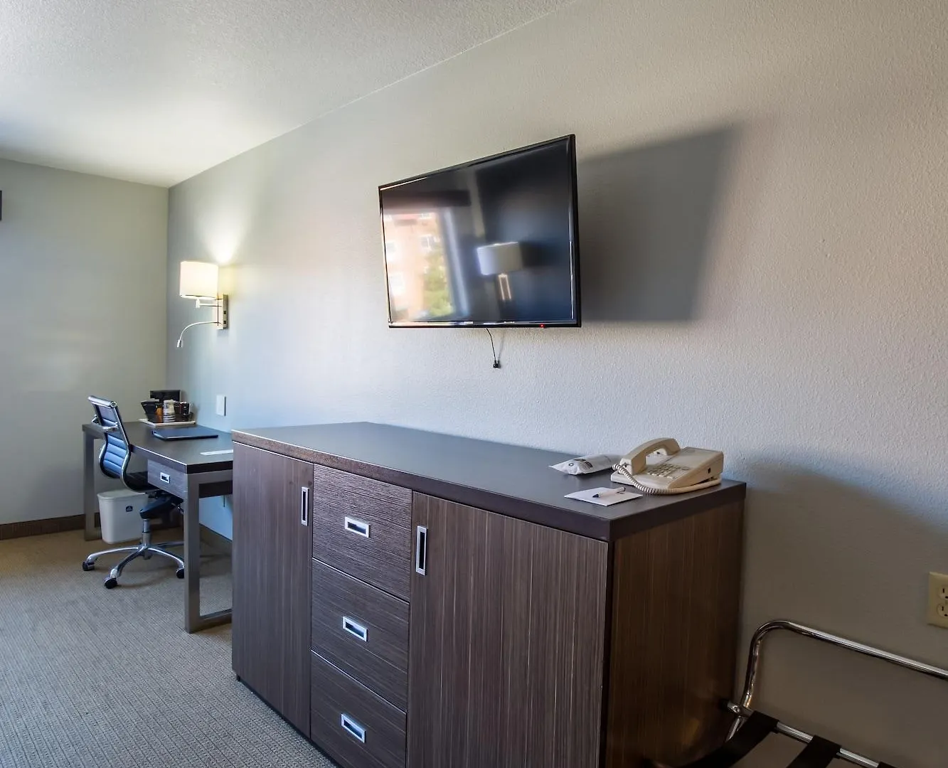 Extended Stay America Premier Suites - Portland - North Hotel