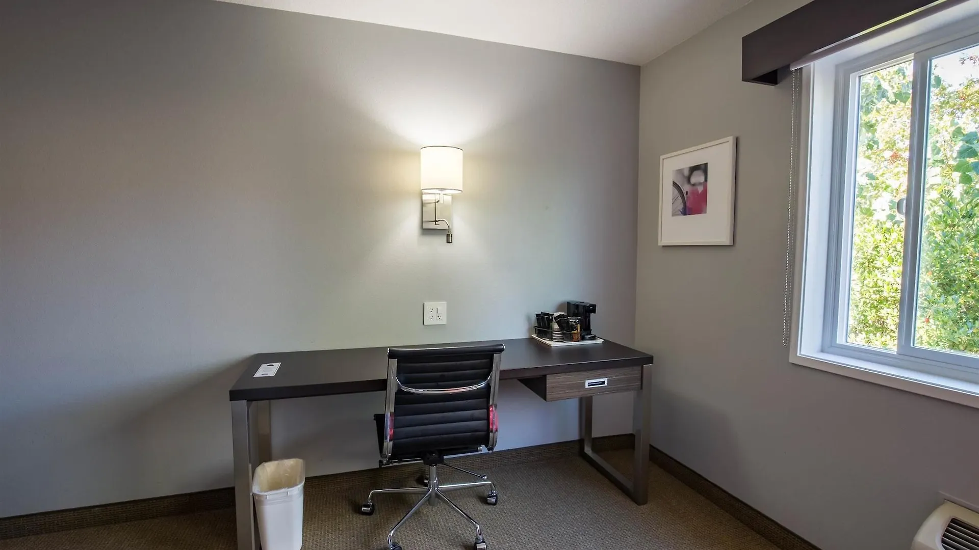 Extended Stay America Premier Suites - Portland - North